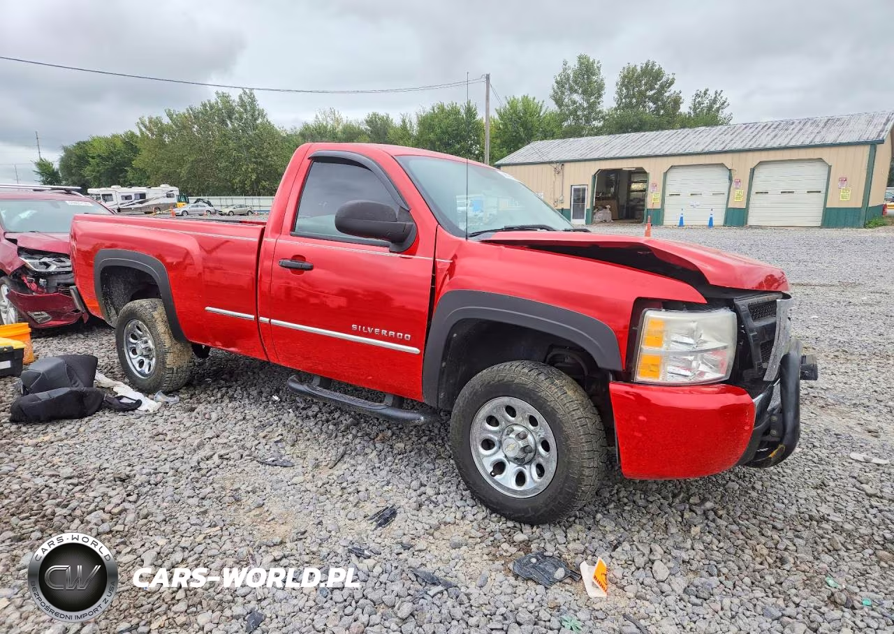 2010 Chevrolet Silverado C1500 VIN:1GCPCPEX5AZ279172 - 4