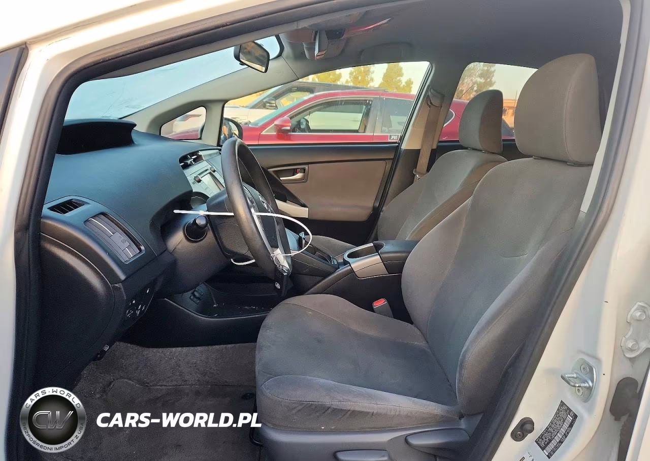 2014 Toyota Prius Plug-In Hybrid Base VIN:JTDKN3DPXE3060425 - 7