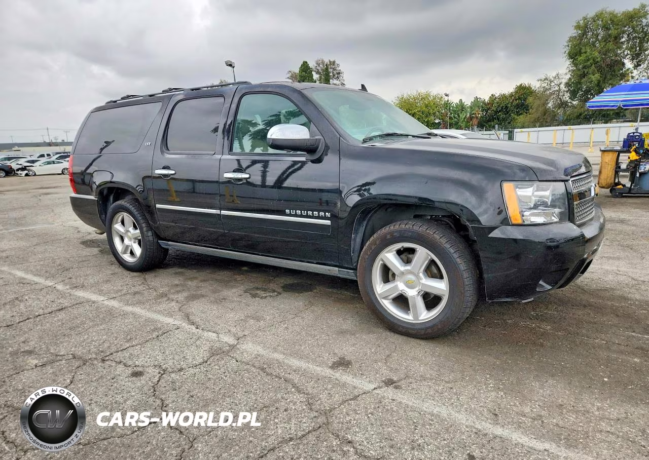 2013 Chevrolet Suburban C1500 Ltz VIN:1GNSCKE03DR182273 - 4