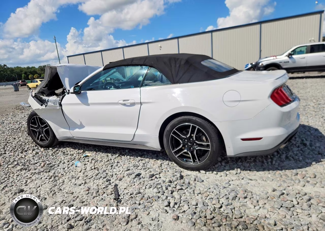 2018 Ford Mustang VIN:1FATP8UH3J5124300 - 2
