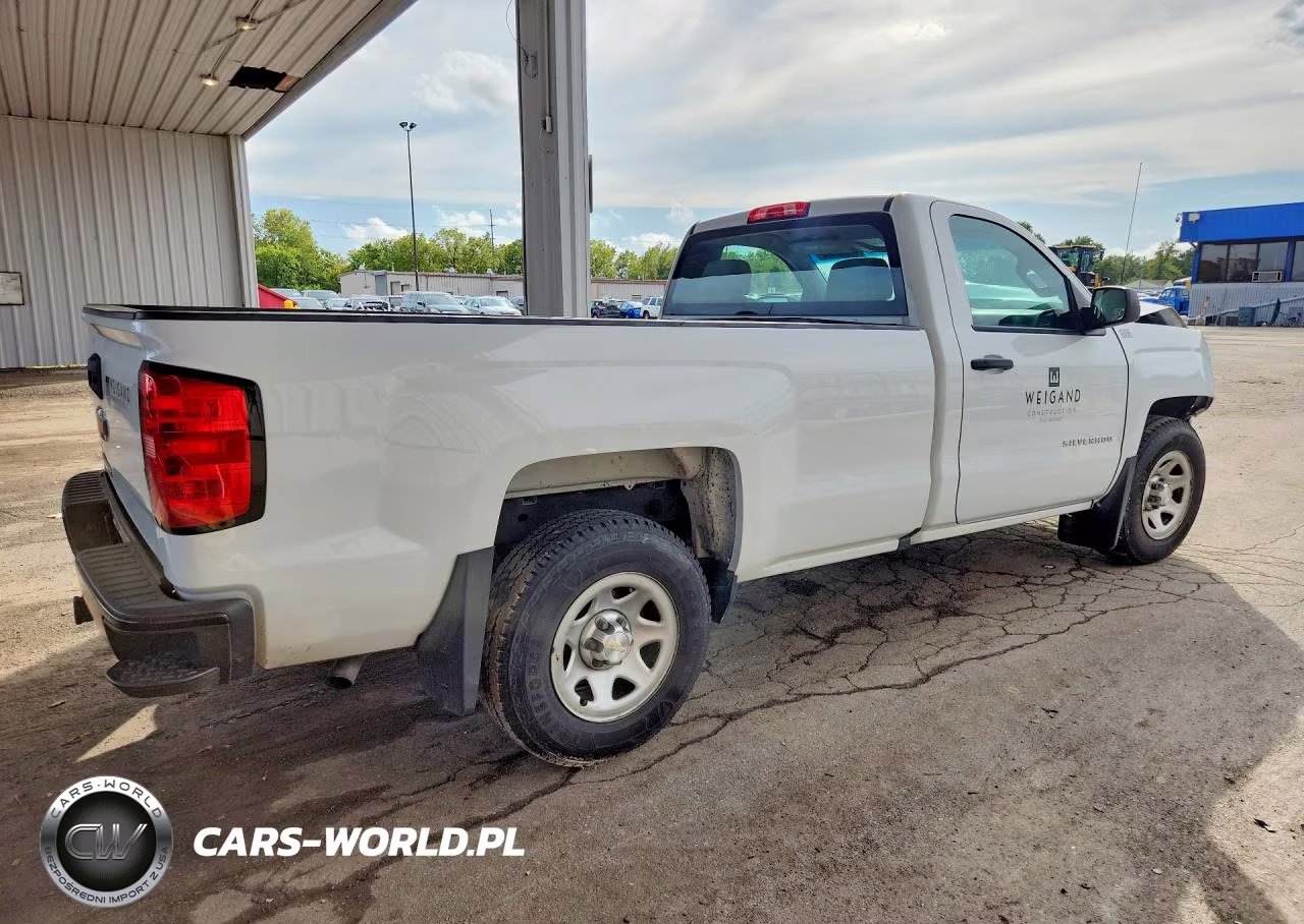 2018 Chevrolet Silverado C1500 VIN:1GCNCNEH0JZ294652 - 3