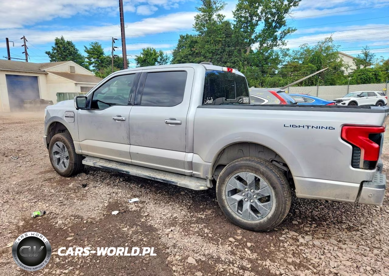 2023 Ford F150 Lightning Pro VIN:1FT6W1EV8PWG63200 - 2