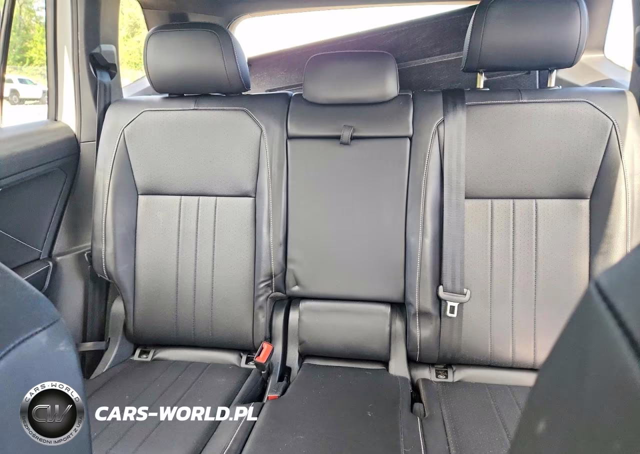 2024 Volkswagen Tiguan Se R-Line Black VIN:3VV8B7AX3RM079208 - 10