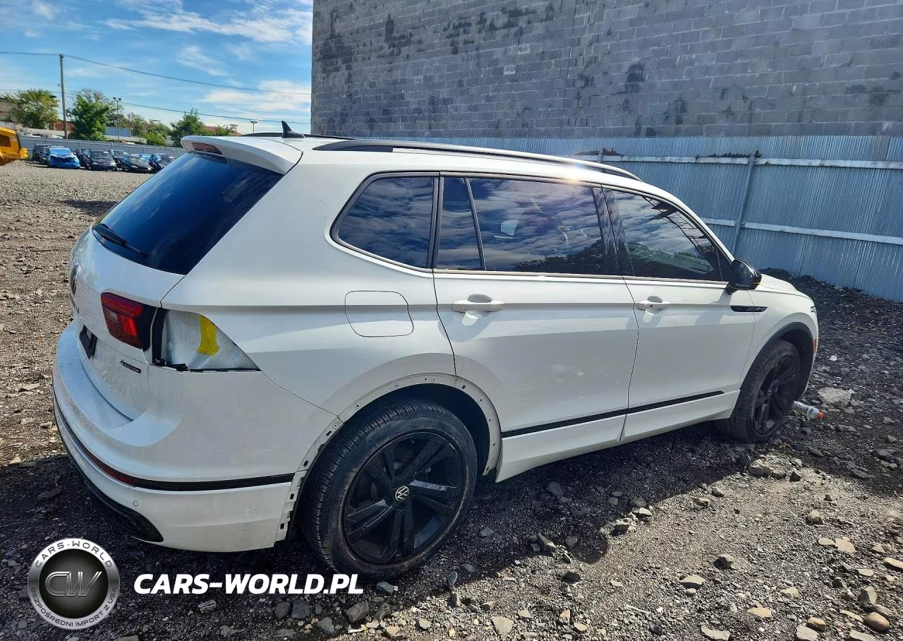 2024 Volkswagen Tiguan Se R-Line Black VIN:3VV8B7AX3RM079208 - 3