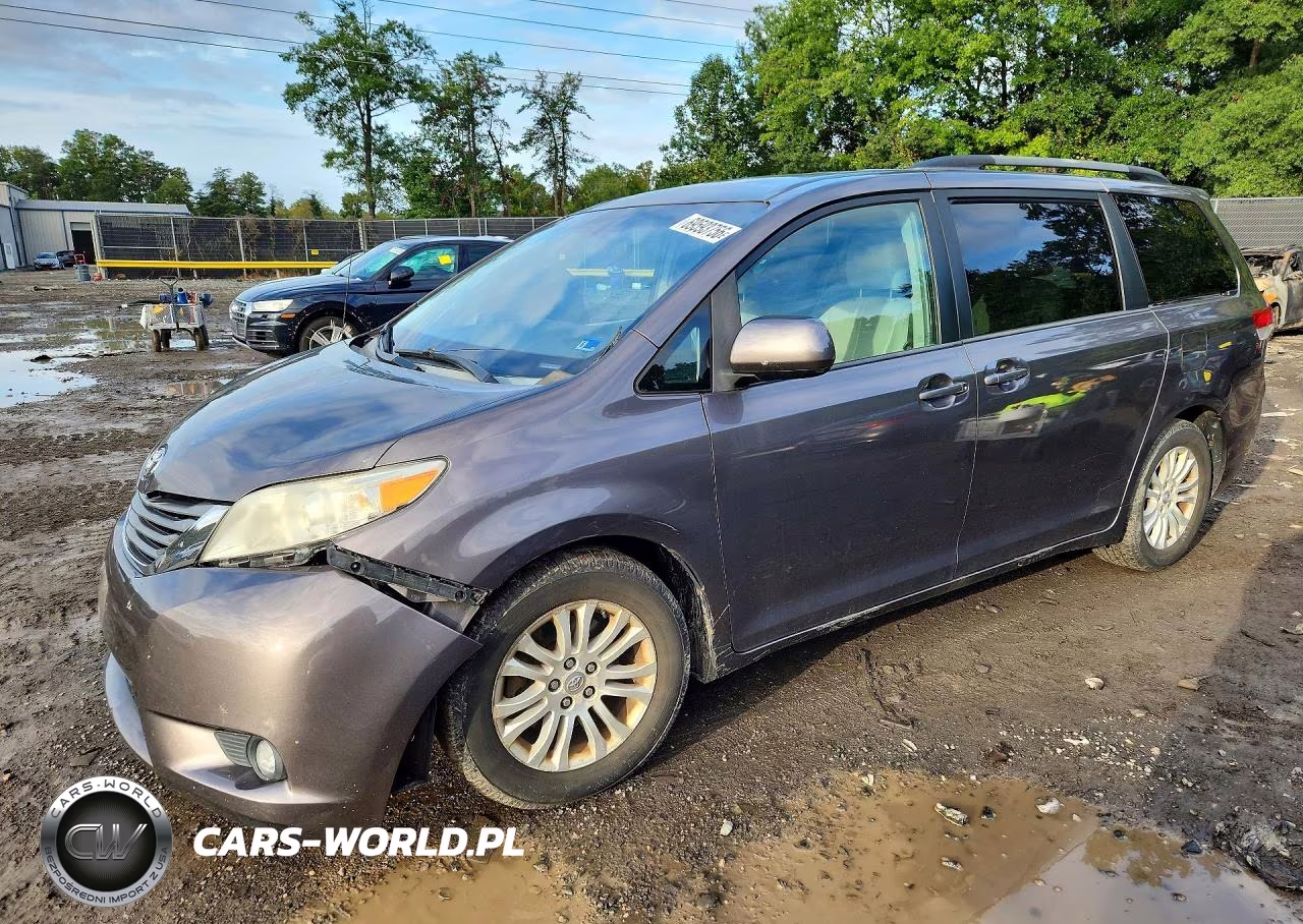 2012 Toyota Sienna Xle 8-Passenger VIN:5TDYK3DC8CS268119 - 1