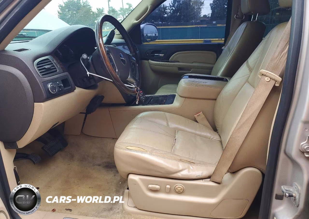 2007 GMC Yukon Denali VIN:1GKFK63887J237997 - 7