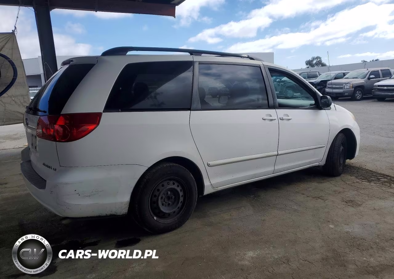 2008 Toyota Sienna Le 8-Passenger VIN:5TDZK23C58S127452 - 3