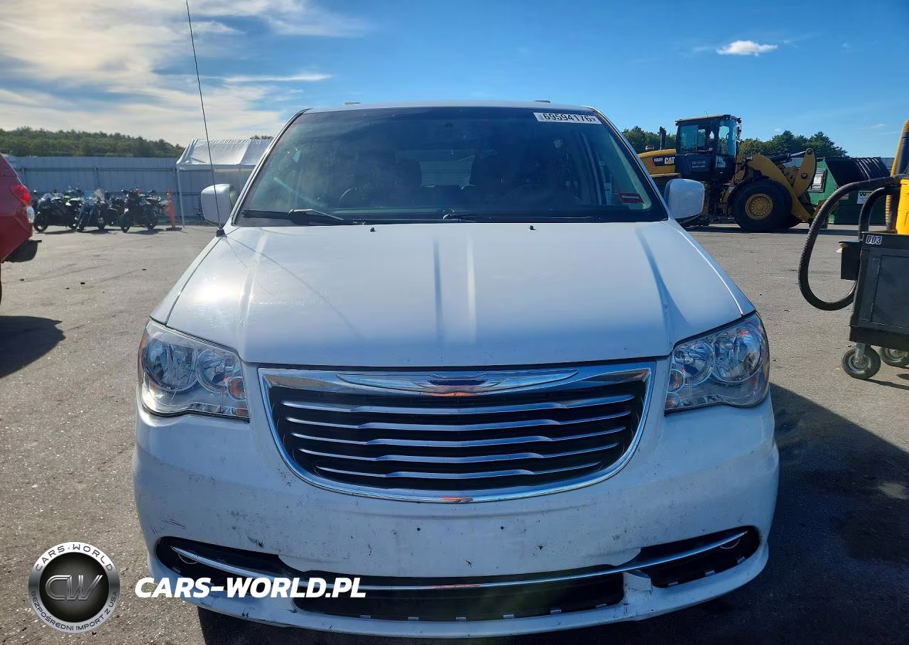 2016 Chrysler Town & Country Touring VIN:2C4RC1BG5GR289309 - 5