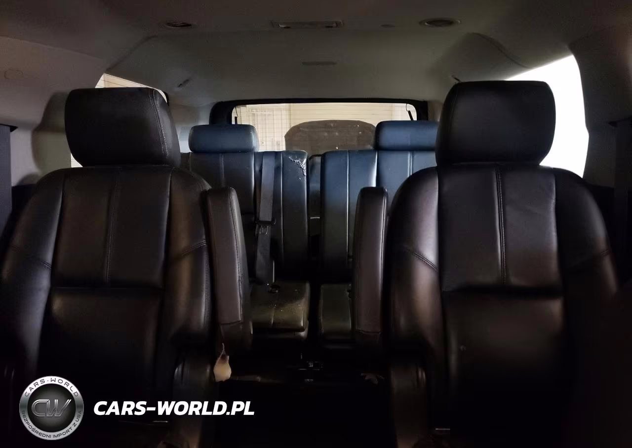 2011 Chevrolet Suburban K1500 Lt VIN:1GNSKJE31BR268654 - 10