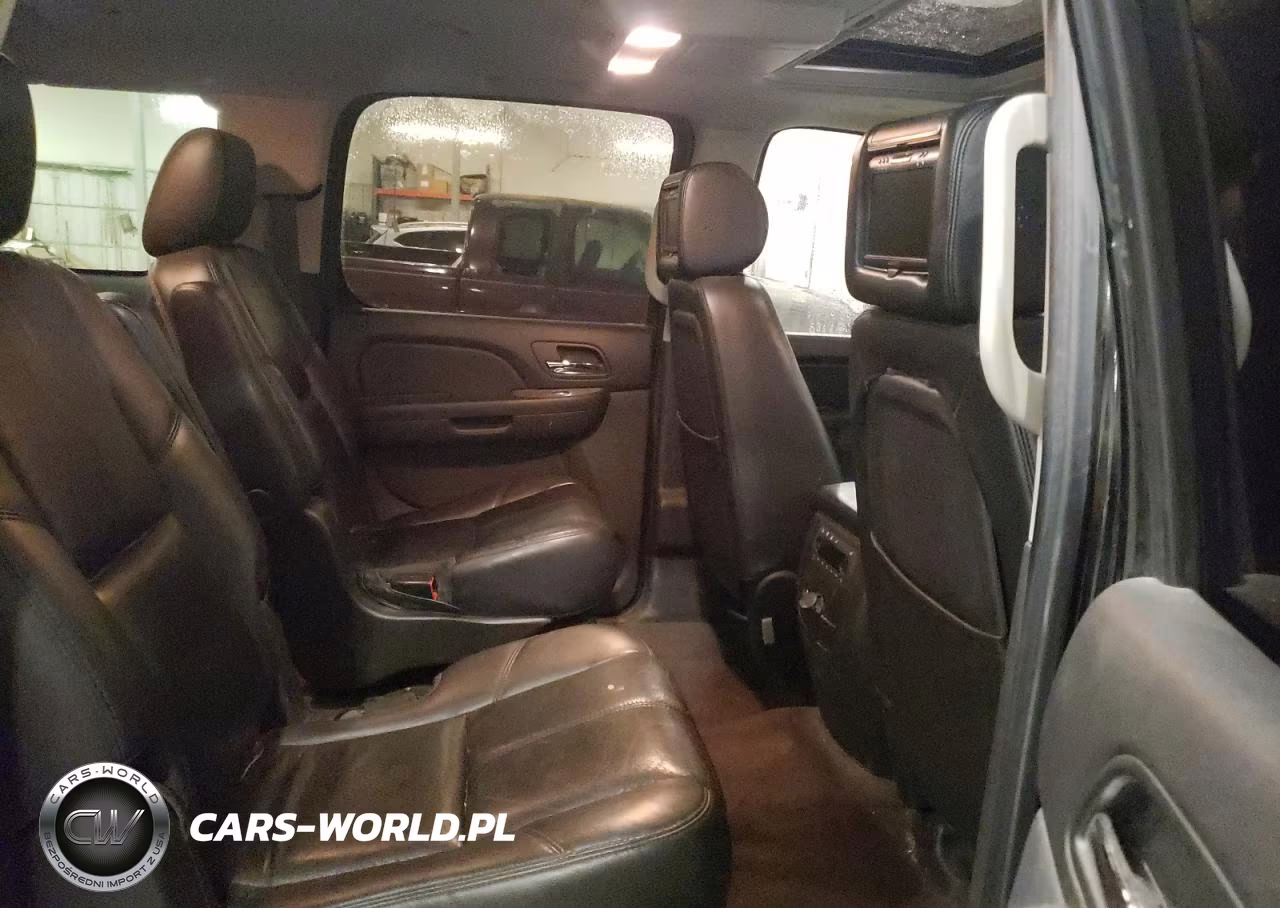 2011 Chevrolet Suburban K1500 Lt VIN:1GNSKJE31BR268654 - 11