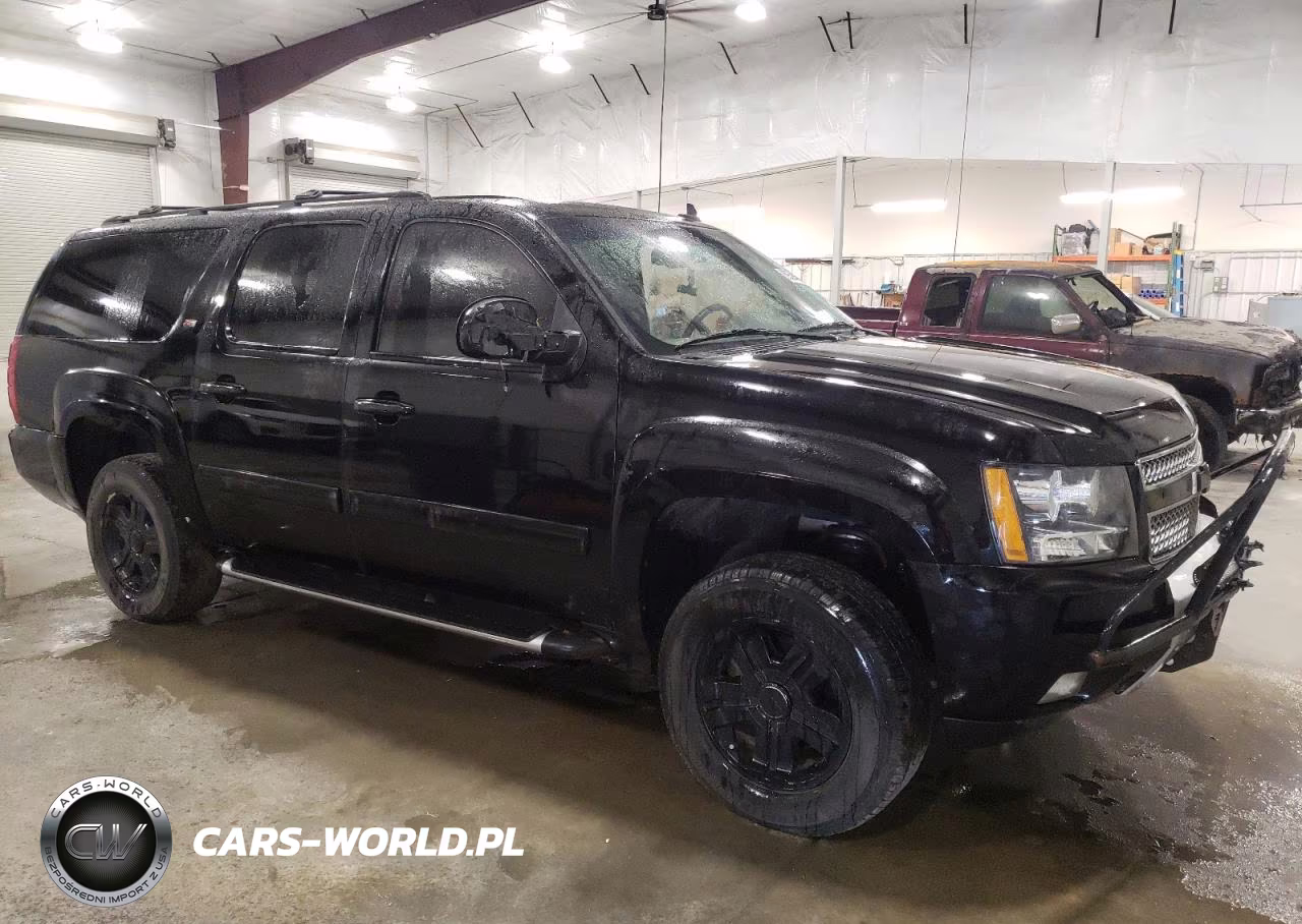 2011 Chevrolet Suburban K1500 Lt VIN:1GNSKJE31BR268654 - 4
