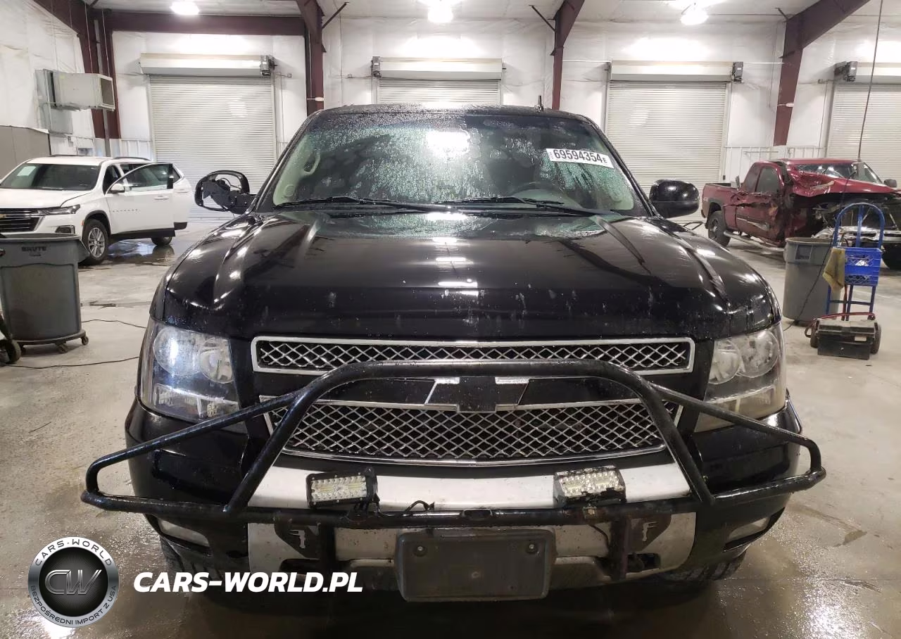 2011 Chevrolet Suburban K1500 Lt VIN:1GNSKJE31BR268654 - 5