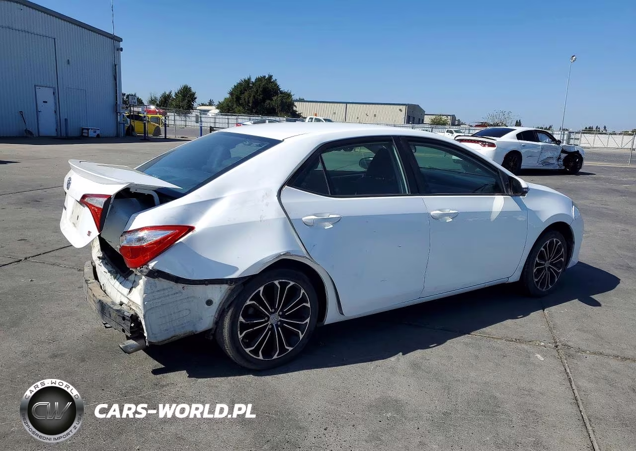2015 Toyota Corolla S Plus VIN:5YFBURHEXFP222402 - 3
