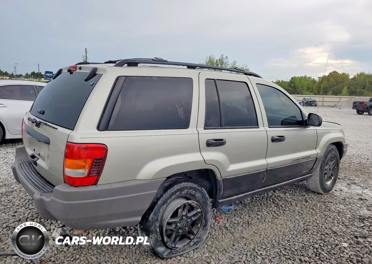 2004 Jeep Grand Cherokee Laredo VIN:1J4GX48S74C262815 - 3