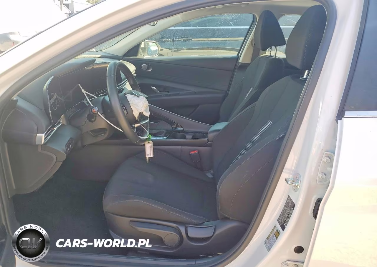 2025 Hyundai Elantra Sel VIN:KMHLS4DG7SU041884 - 7