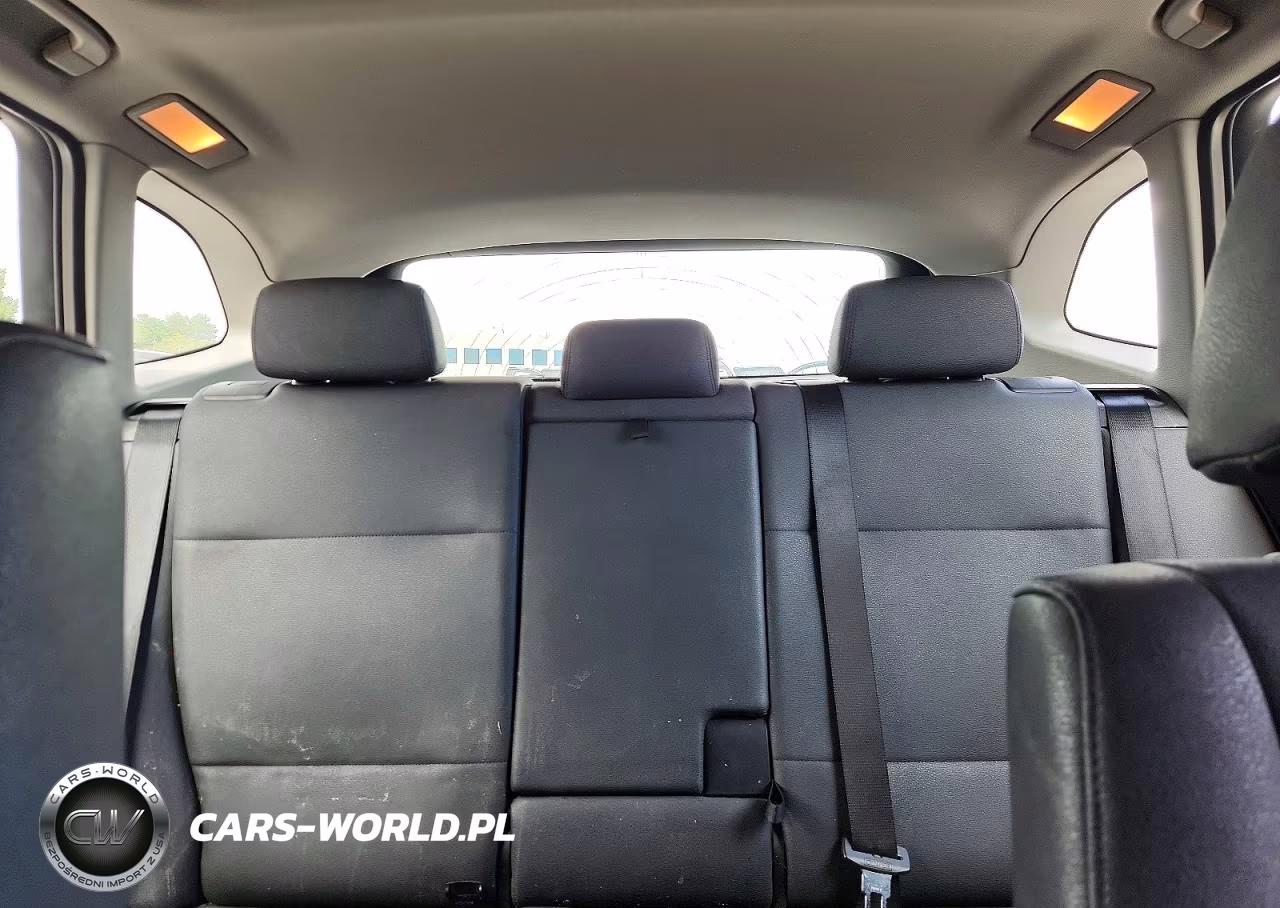 2015 BMW X1 xDrive28I VIN:WBAVL1C57FVY41476 - 10
