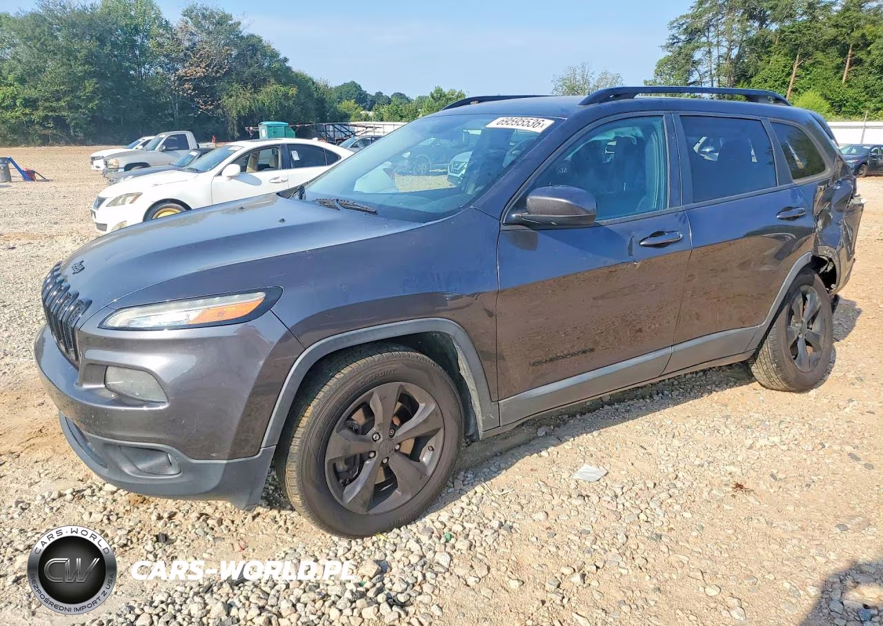 2015 Jeep Cherokee Latitude VIN:1C4PJMCB6FW740044 - 1