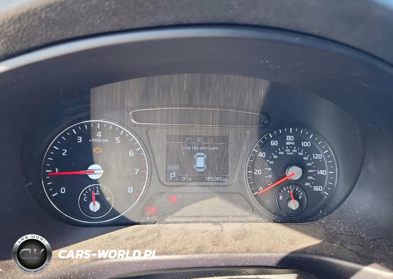 2019 Kia Sorento Lx VIN:5XYPG4A38KG554264 - 9