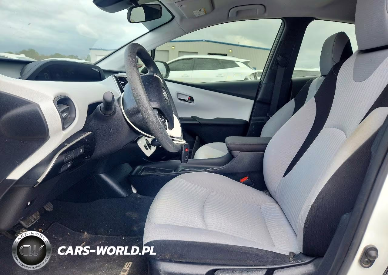 2017 Toyota Prius Two VIN:JTDKBRFU3H3028077 - 7