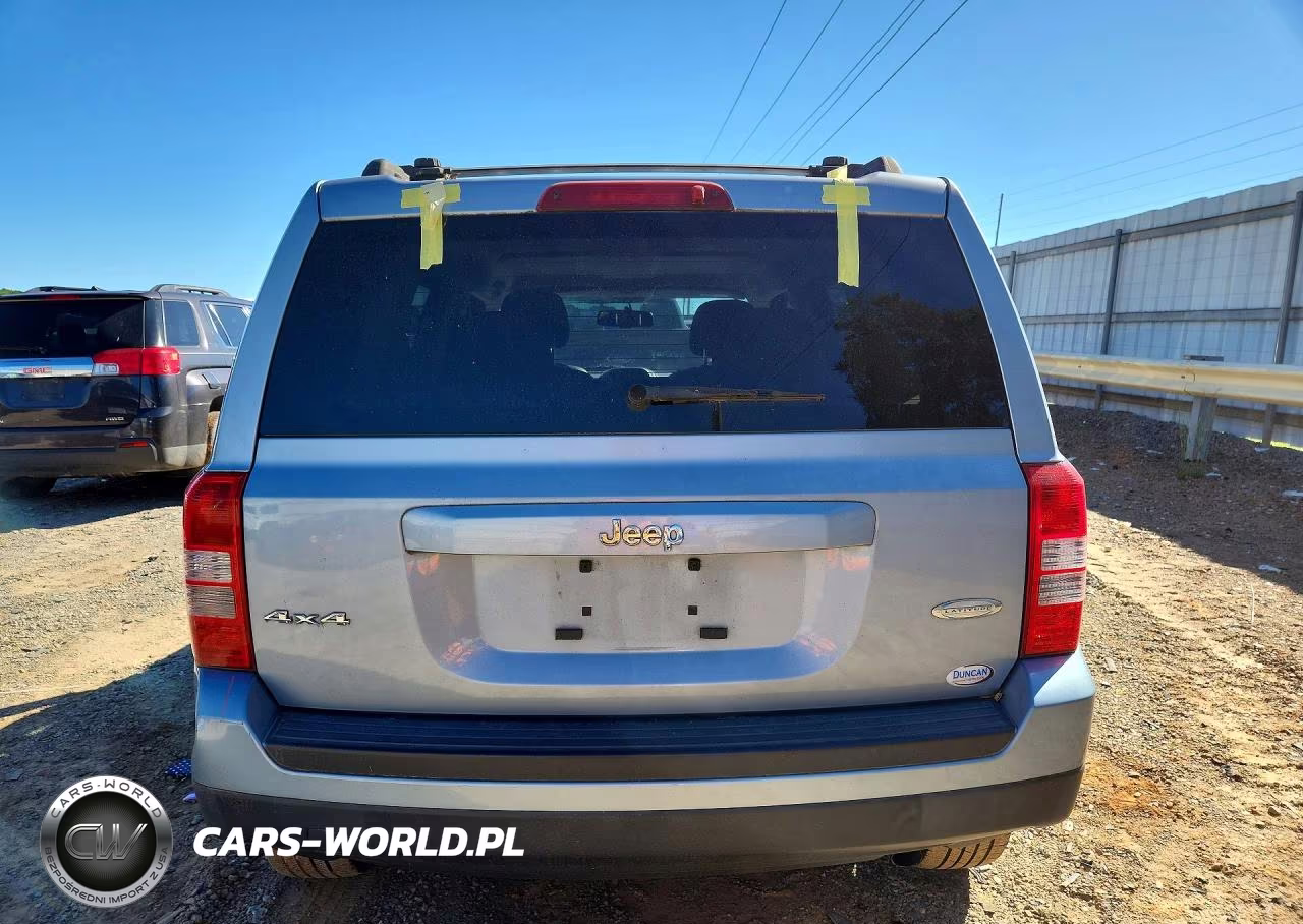 2013 Jeep Patriot Latitude VIN:1C4NJRFB9DD165690 - 6
