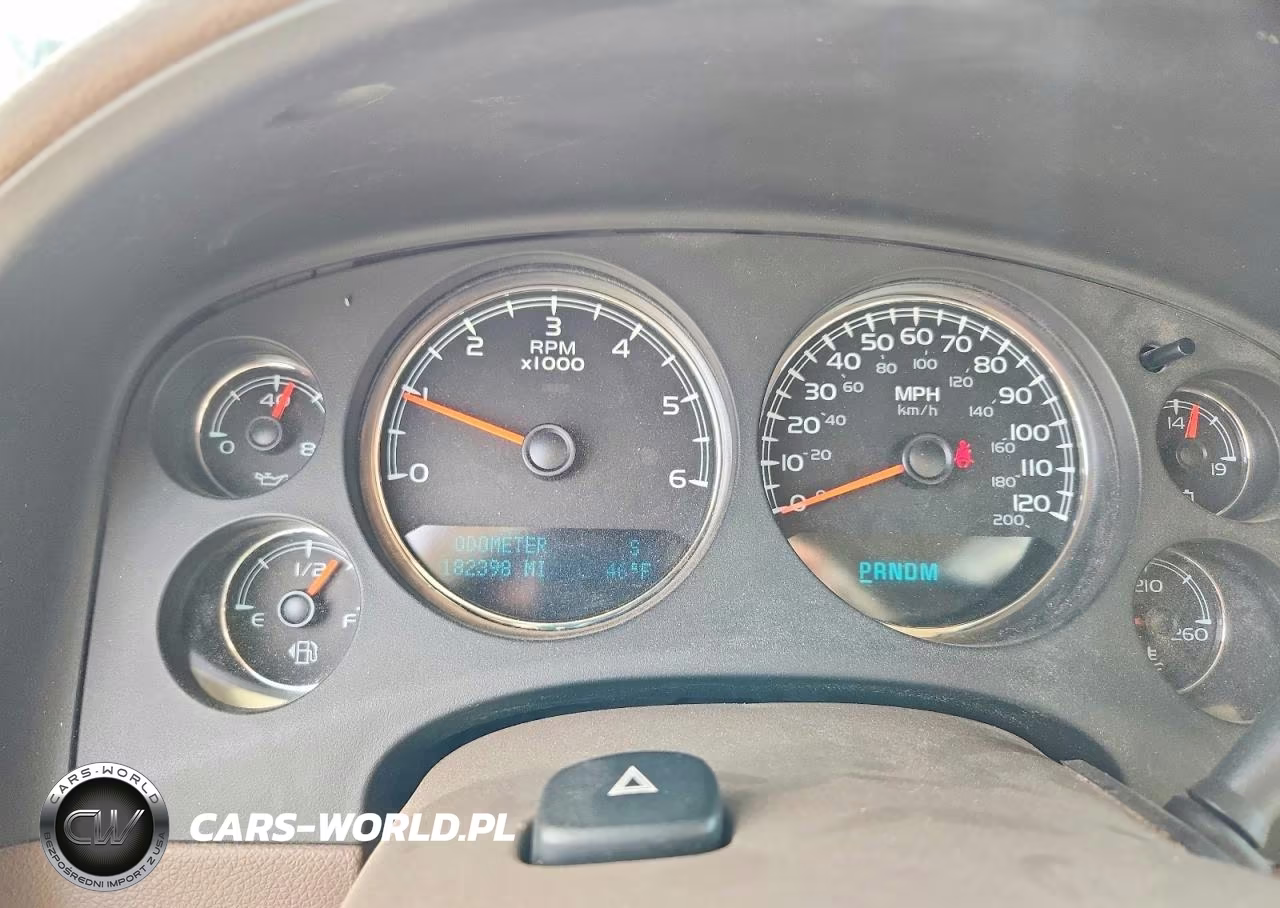 2010 Chevrolet Suburban K1500 Lt VIN:1GNUKJE37AR181056 - 9