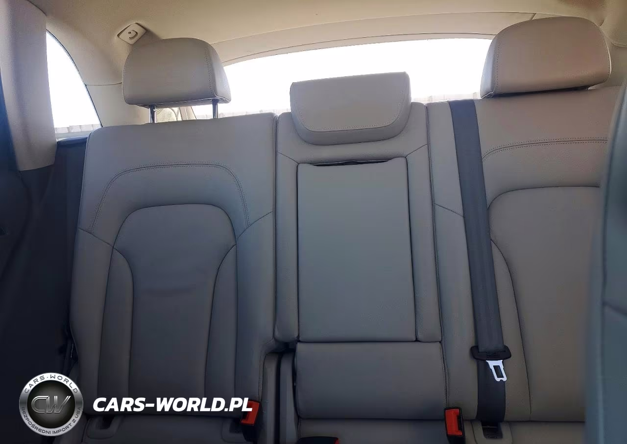 2014 Audi Q5 Premium Plus VIN:WA1LFAFP7EA044031 - 10