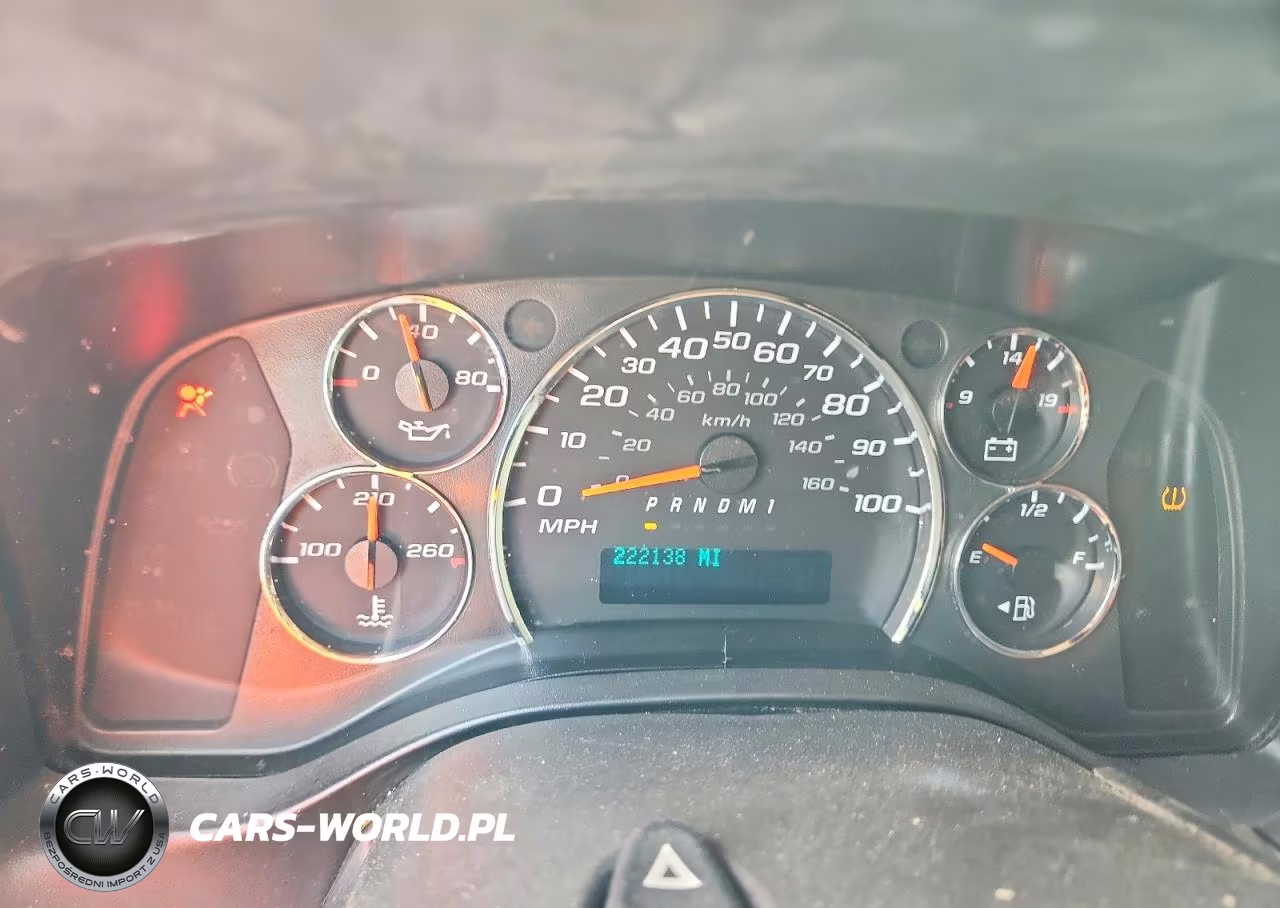 2019 Chevrolet Express G2500 Delivery Van VIN:1GCWGAFPXK1333254 - 9
