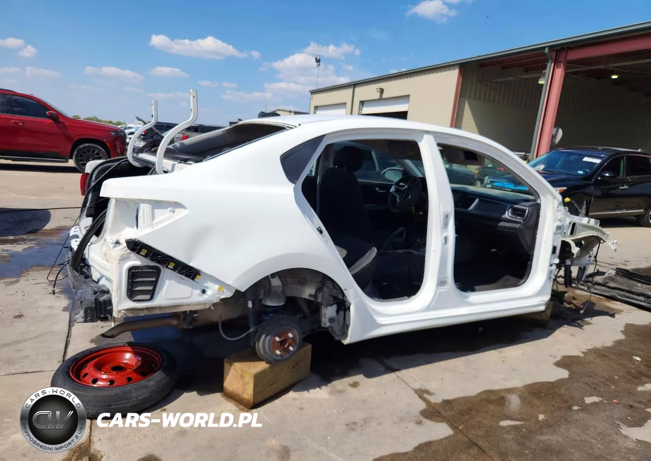 2019 Kia Rio S VIN:3KPA24AB8KE210667 - 3