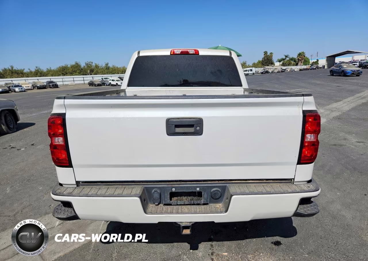 2018 Chevrolet Silverado K1500 Lt VIN:3GCUKREC3JG297829 - 6