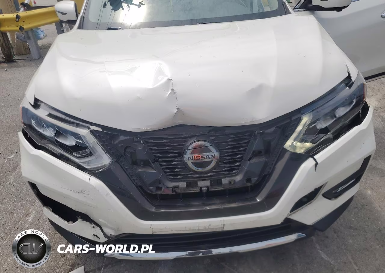 2018 Nissan Rogue S VIN:JN8AT2MV7JW308072 - 11