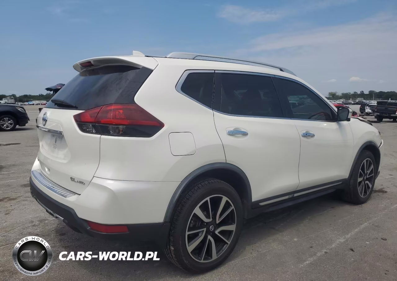 2018 Nissan Rogue S VIN:JN8AT2MV7JW308072 - 3