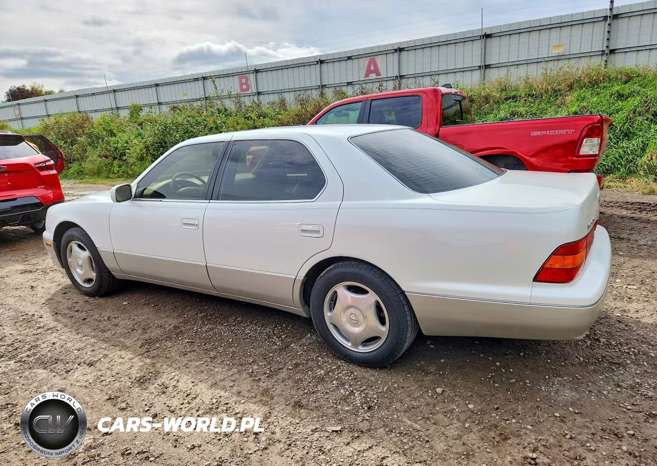 2000 Lexus Ls 400 VIN:JT8BH28F9Y0177131 - 2