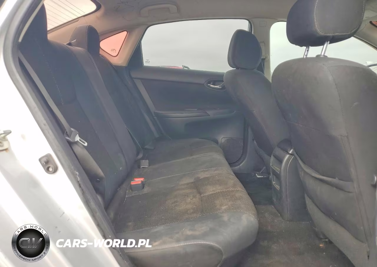2018 Nissan Sentra S VIN:3N1AB7AP7JY209152 - 10