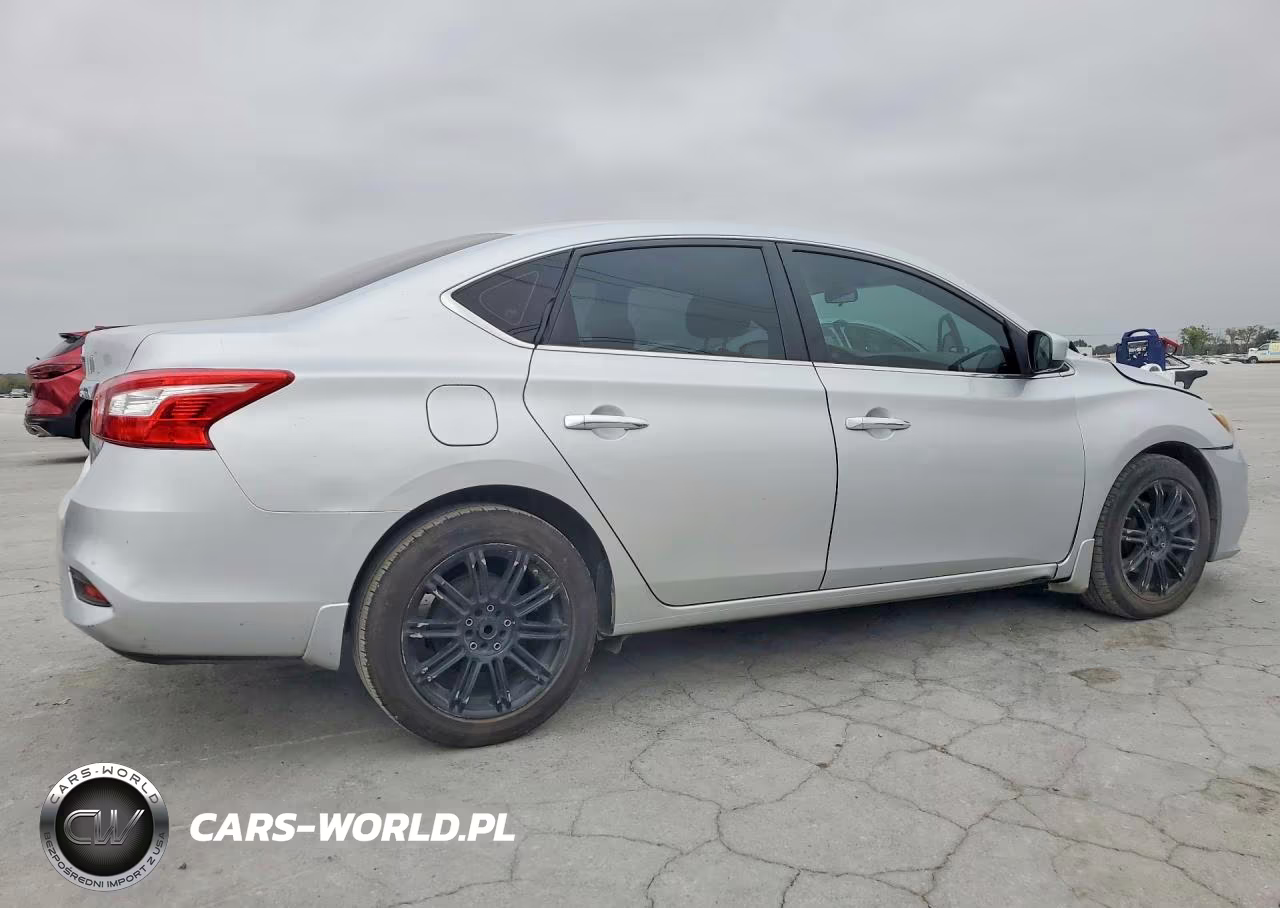 2018 Nissan Sentra S VIN:3N1AB7AP7JY209152 - 3