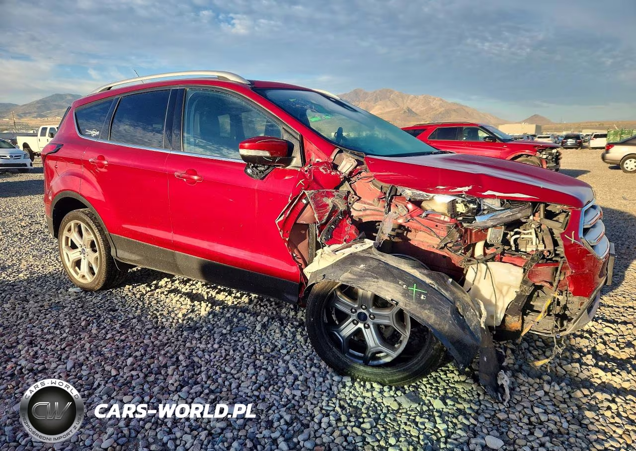 2019 Ford Escape Titanium VIN:1FMCU9J90KUB27356 - 4