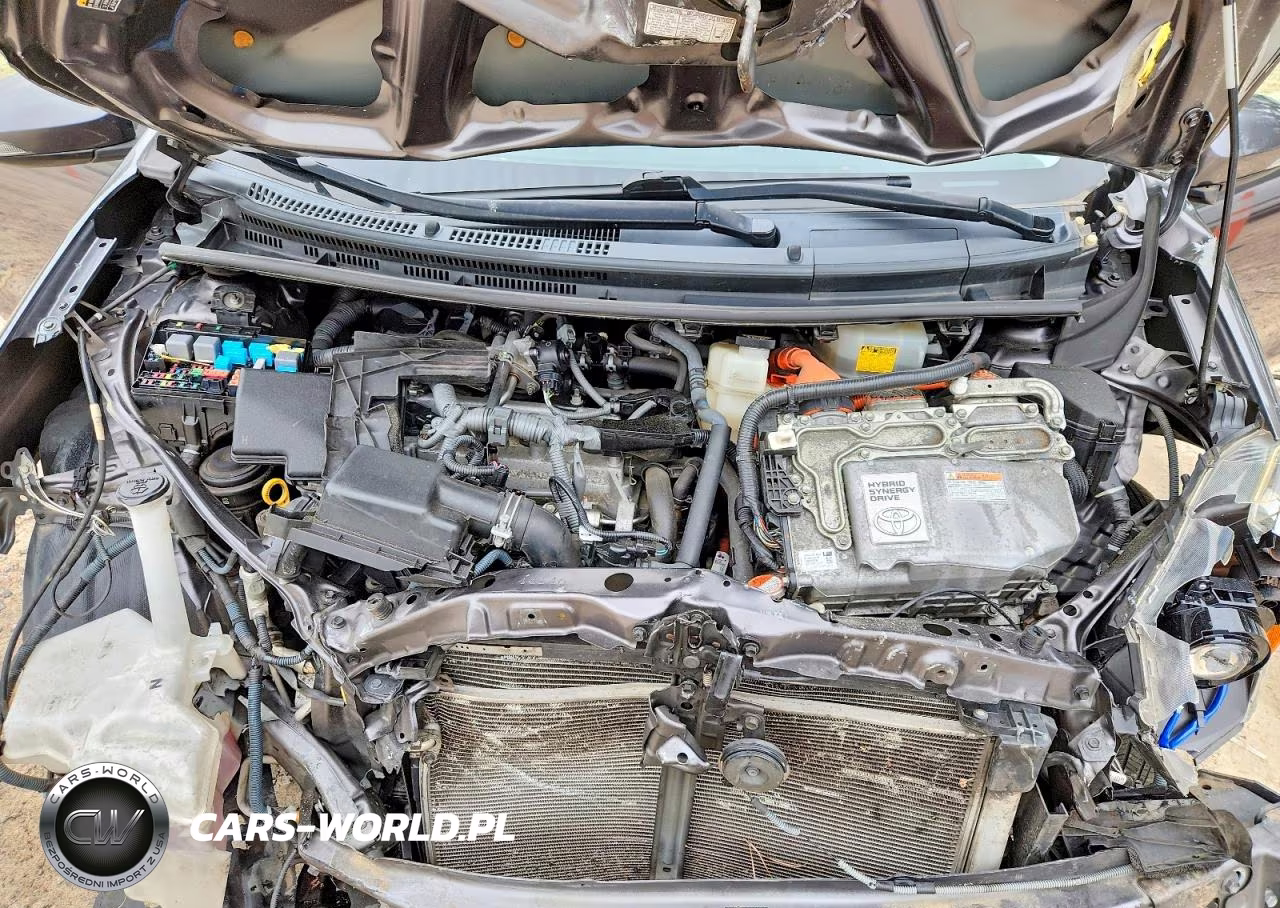 2015 Toyota Prius C Two VIN:JTDKDTB35F1109871 - 11