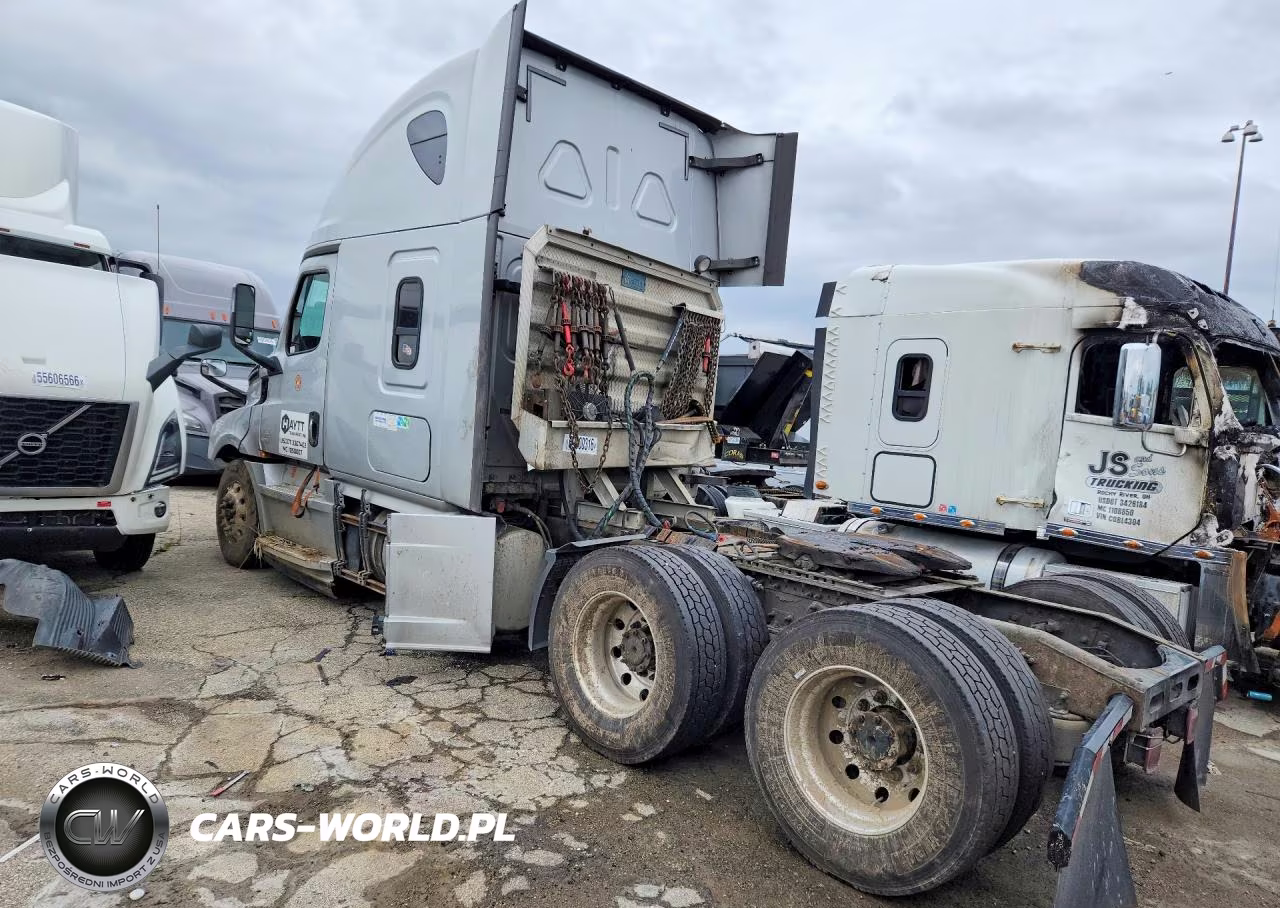 2020 Freightliner Cascadia 126 Semi Truck VIN:1FUJHHDR5LLLC7716 - 2