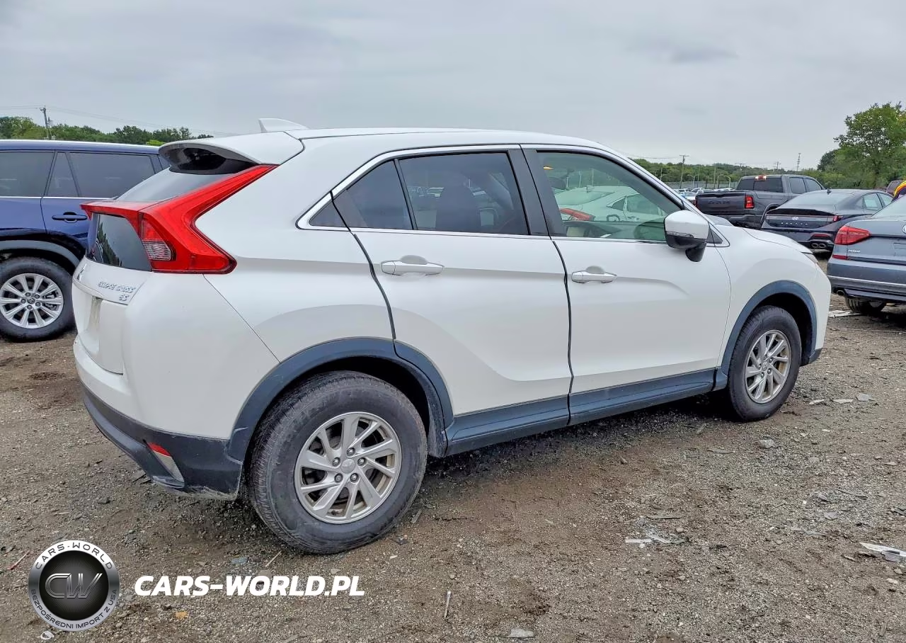 2018 Mitsubishi Eclipse Cross Es VIN:JA4AS3AA4JZ065738 - 3