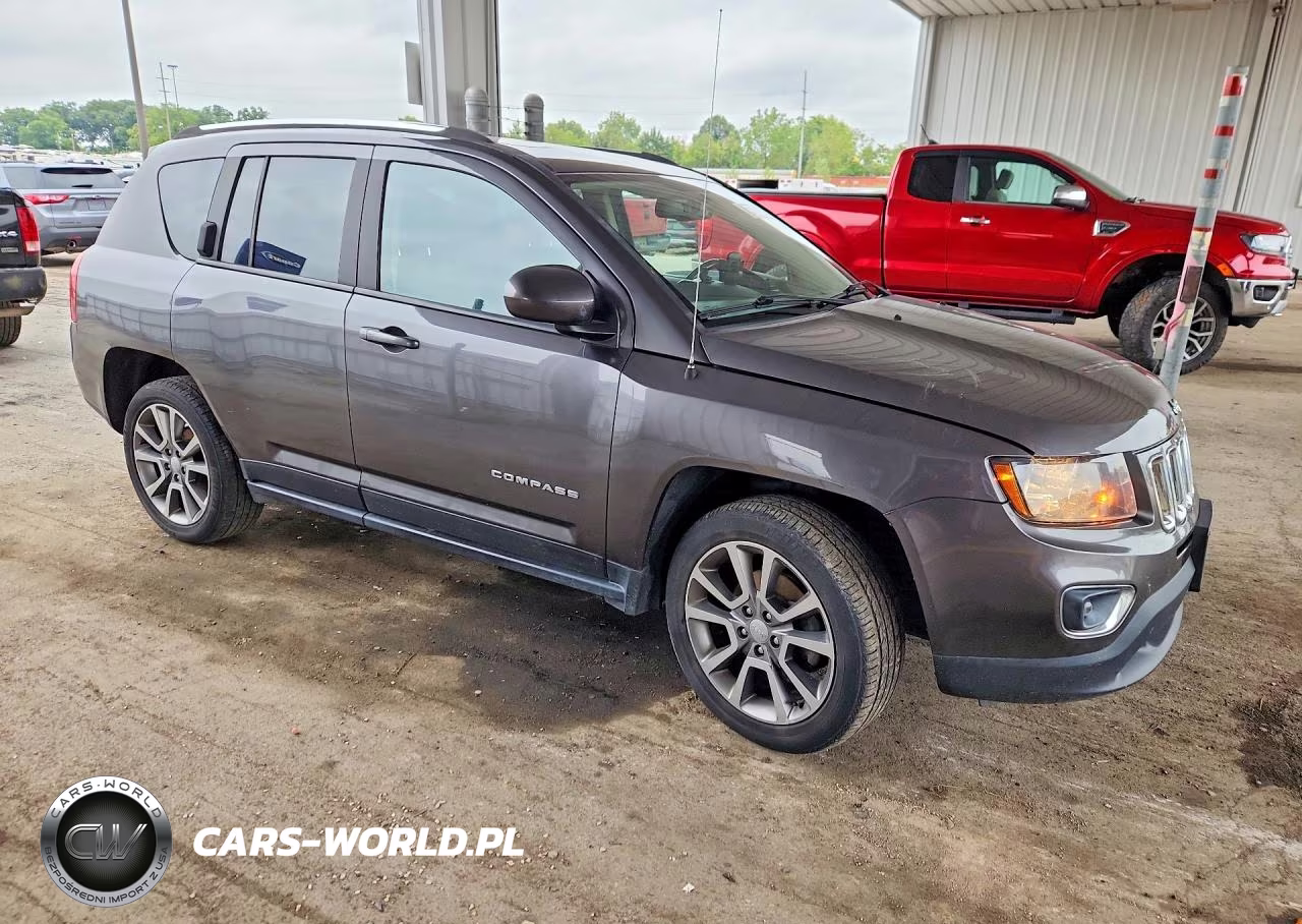 2017 Jeep Compass Latitude VIN:1C4NJDEB0HD177270 - 4