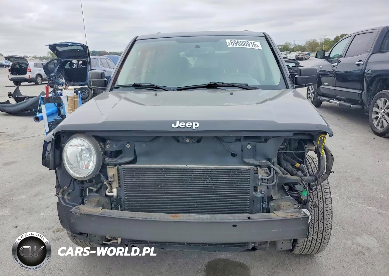2017 Jeep Patriot Latitude VIN:1C4NJRFB0HD111944 - 5