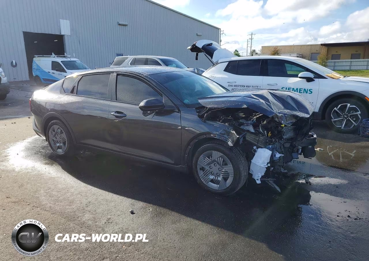 2026 Kia K4 Lx VIN:3KPFT4DE4TE263442 - 4