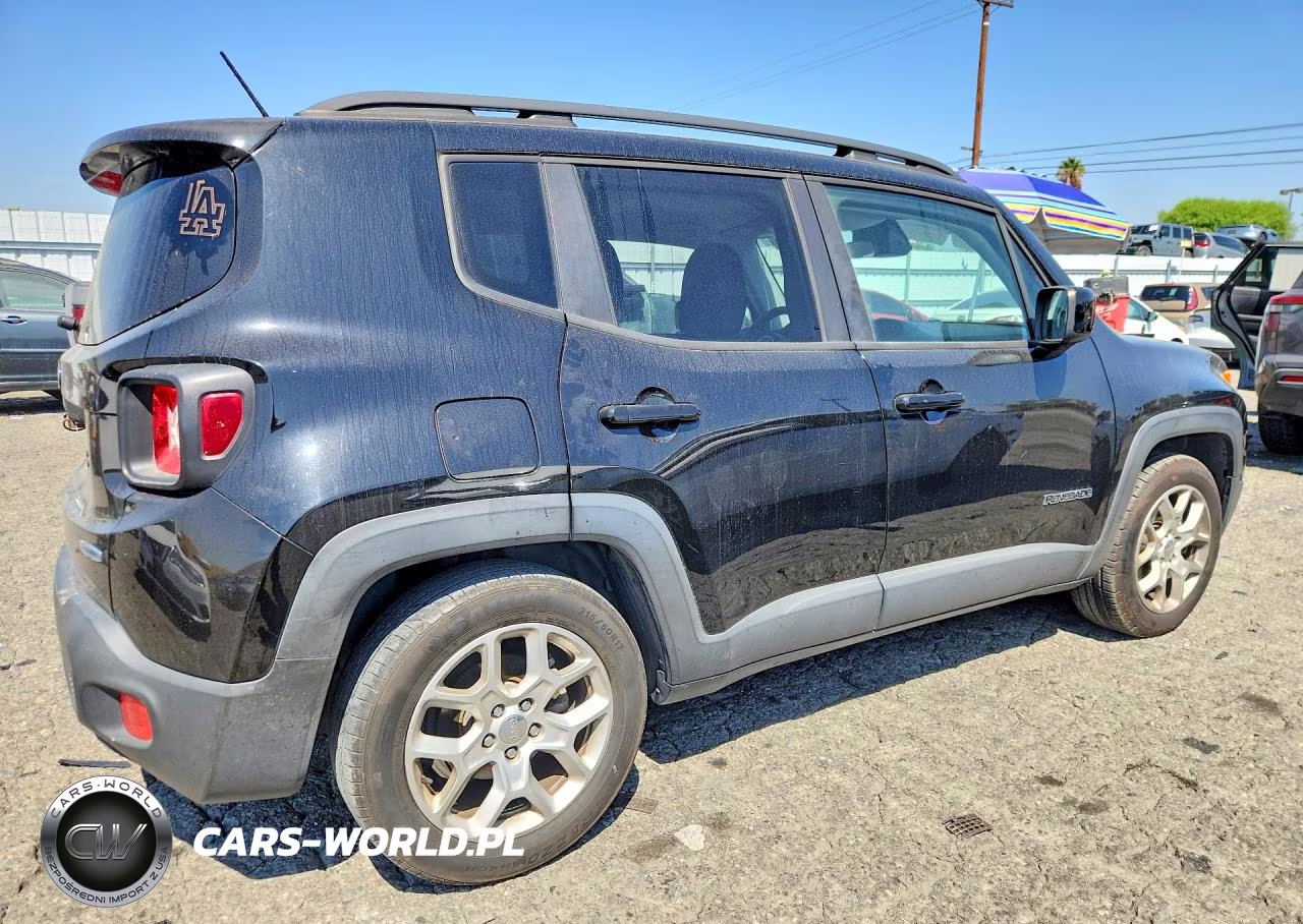 2016 Jeep Renegade Latitude VIN:ZACCJABT5GPC94166 - 3