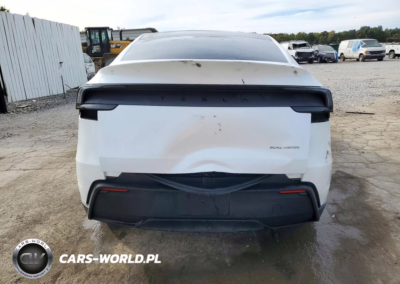 2026 Tesla Model Y VIN:7SAYGDEE9TA432747 - 6