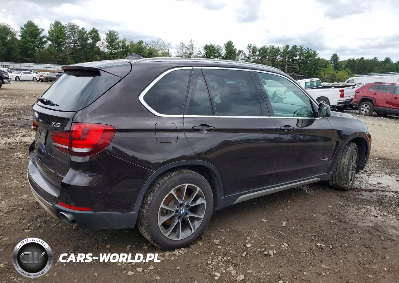 2017 BMW X5 xDrive35I VIN:5UXKR0C31H0V82351 - 3