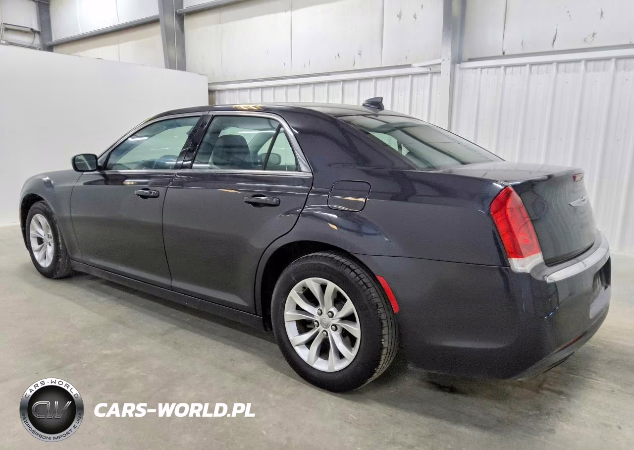 2015 Chrysler 300 Limited VIN:2C3CCAAGXFH929823 - 2