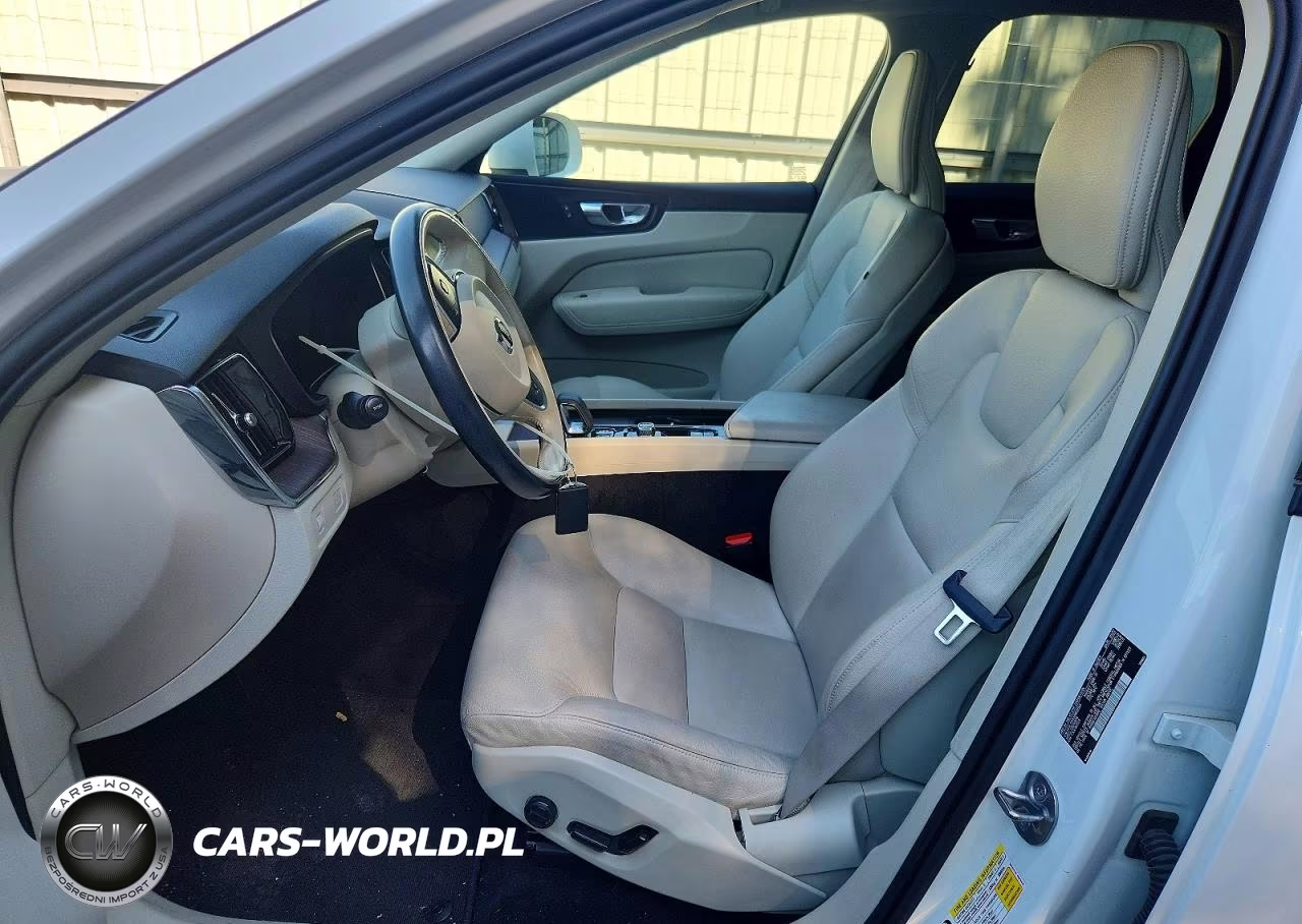 2022 Volvo Xc60 B5 Momentum VIN:YV4L12RK4N1032345 - 7