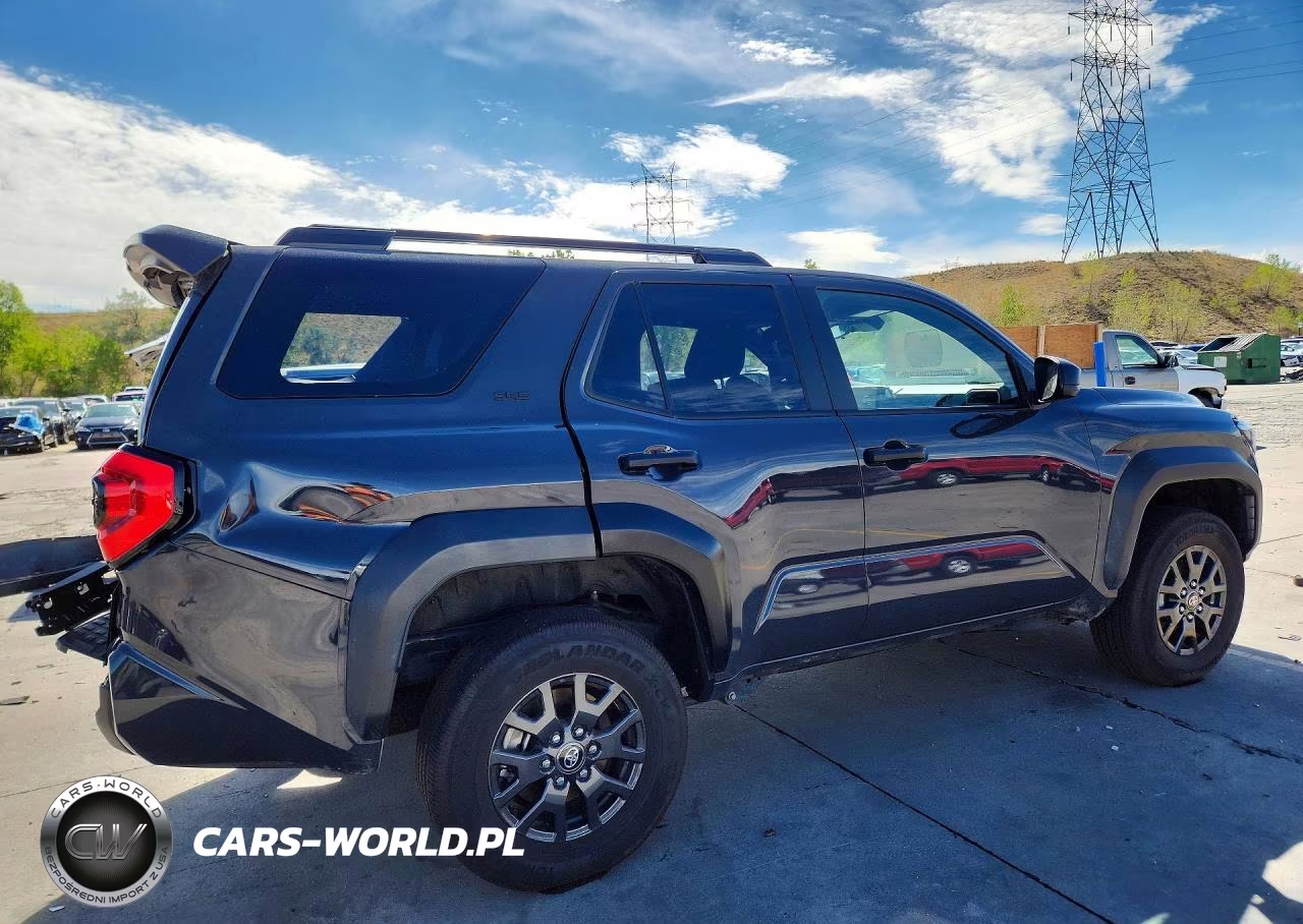 2025 Toyota 4Runner Sr5 VIN:JTEVA5BR6S5033064 - 3