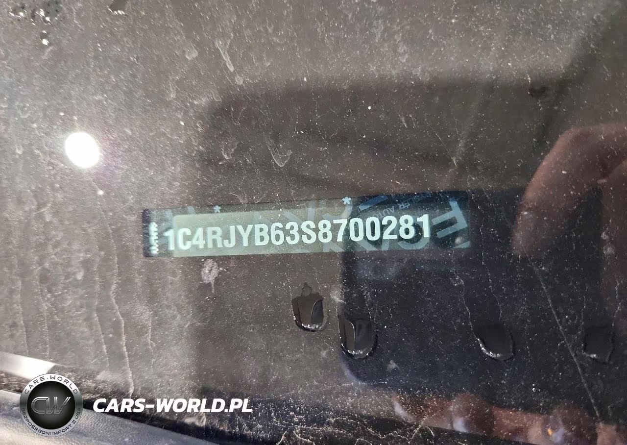 2025 Jeep Grand Cherokee 4Xe VIN:1C4RJYB63S8700281 - 14