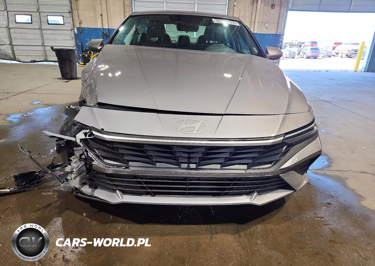 2026 Hyundai Elantra Hybrid Blue VIN:KMHLM4DJ5TU189507 - 5