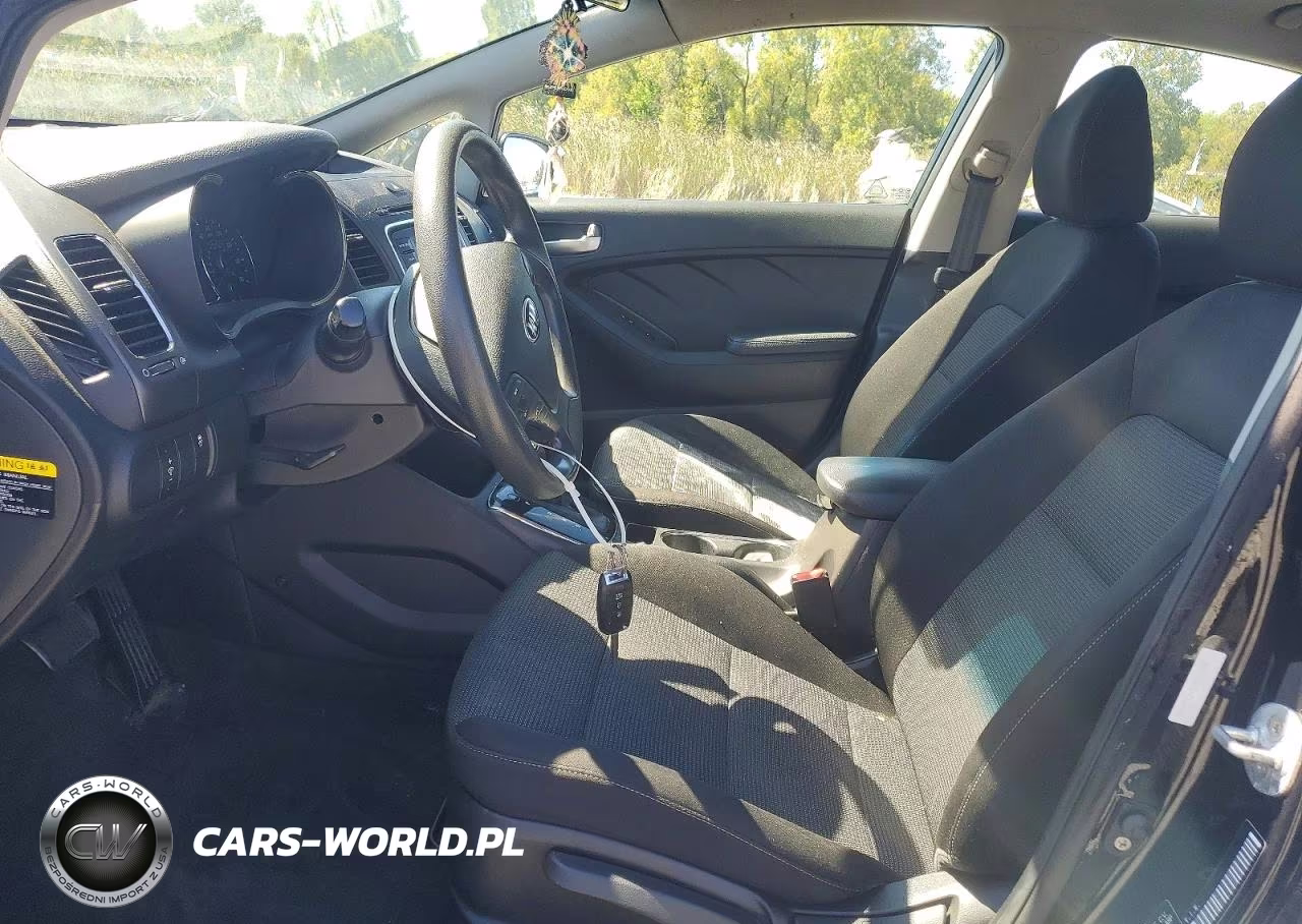 2017 Kia Forte Lx VIN:3KPFK4A71HE123185 - 7